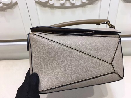 Loewe Puzzle Bag Original Leather L9122 Light Grey Loewe Puzzle Bag Original Leather L9122 Light Grey