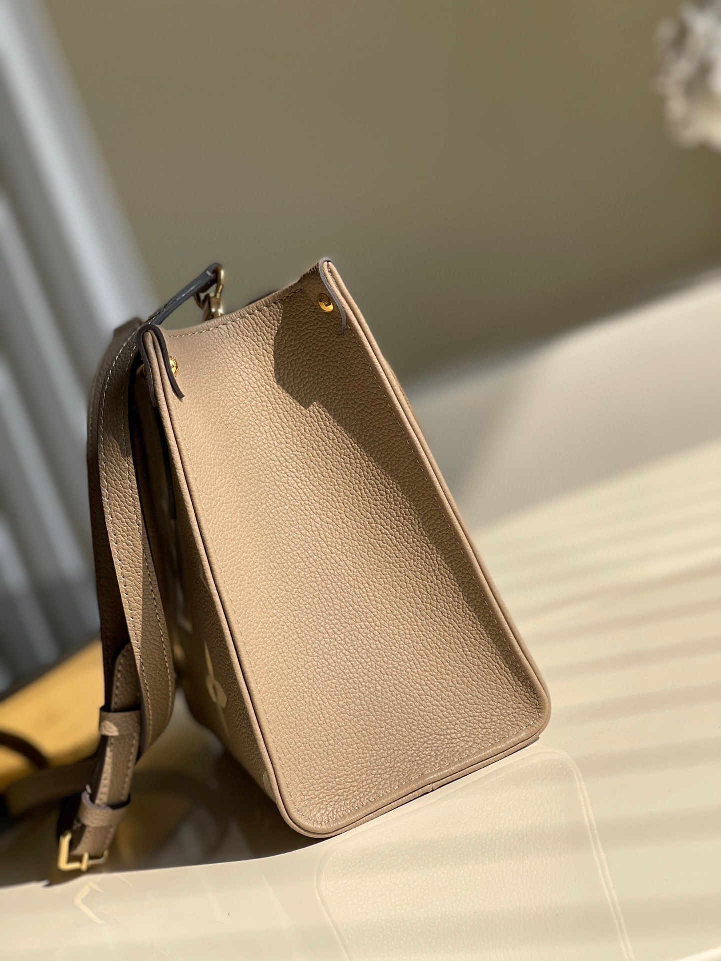 Louis Vuitton ONTHEGO Original Leather PM M45779 Gray Louis Vuitton ONTHEGO Original Leather PM M45779 Gray