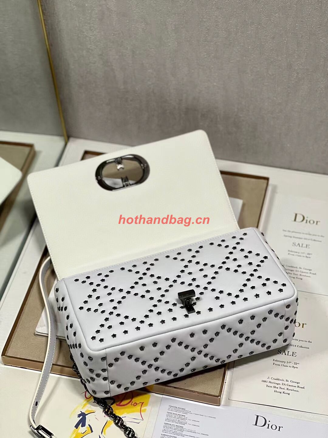 DIOR CARO MACROCANNAGE POUCH Macrocannage Calfskin with Star Motif C3136 white&black DIOR CARO MACROCANNAGE POUCH Macrocannage Calfskin with Star Motif C3136 white&black