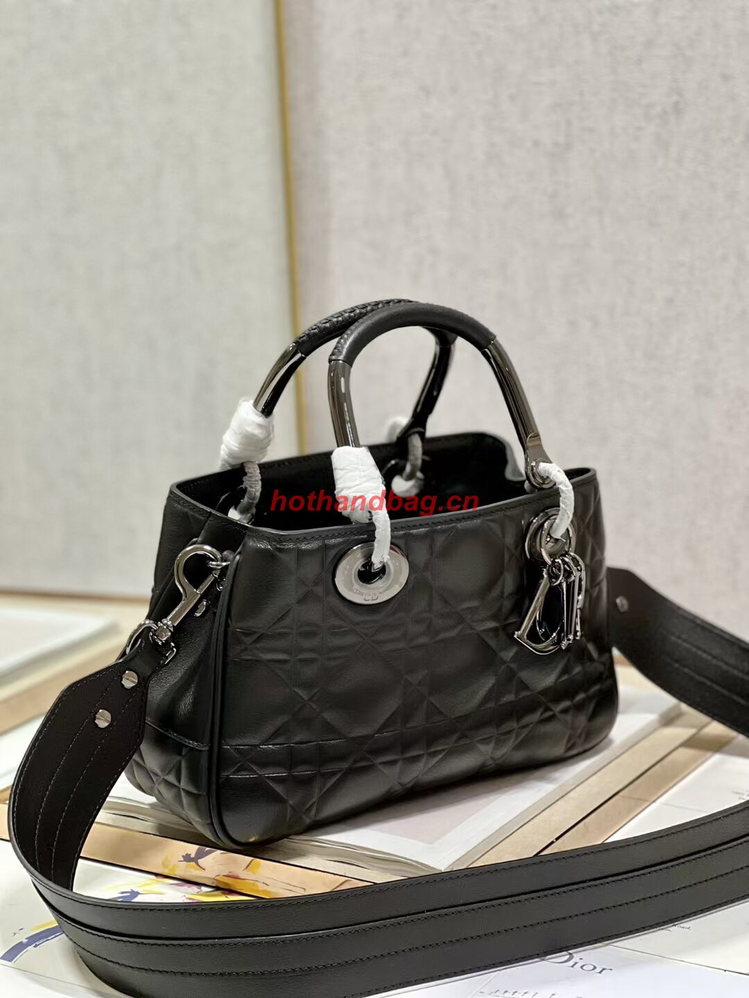 LADY DIOR TOP HANDLE MEDIUM BAG Cannage Lambskin C9227 BLACK&BLACK LADY DIOR TOP HANDLE MEDIUM BAG Cannage Lambskin C9227 BLACK&BLACK