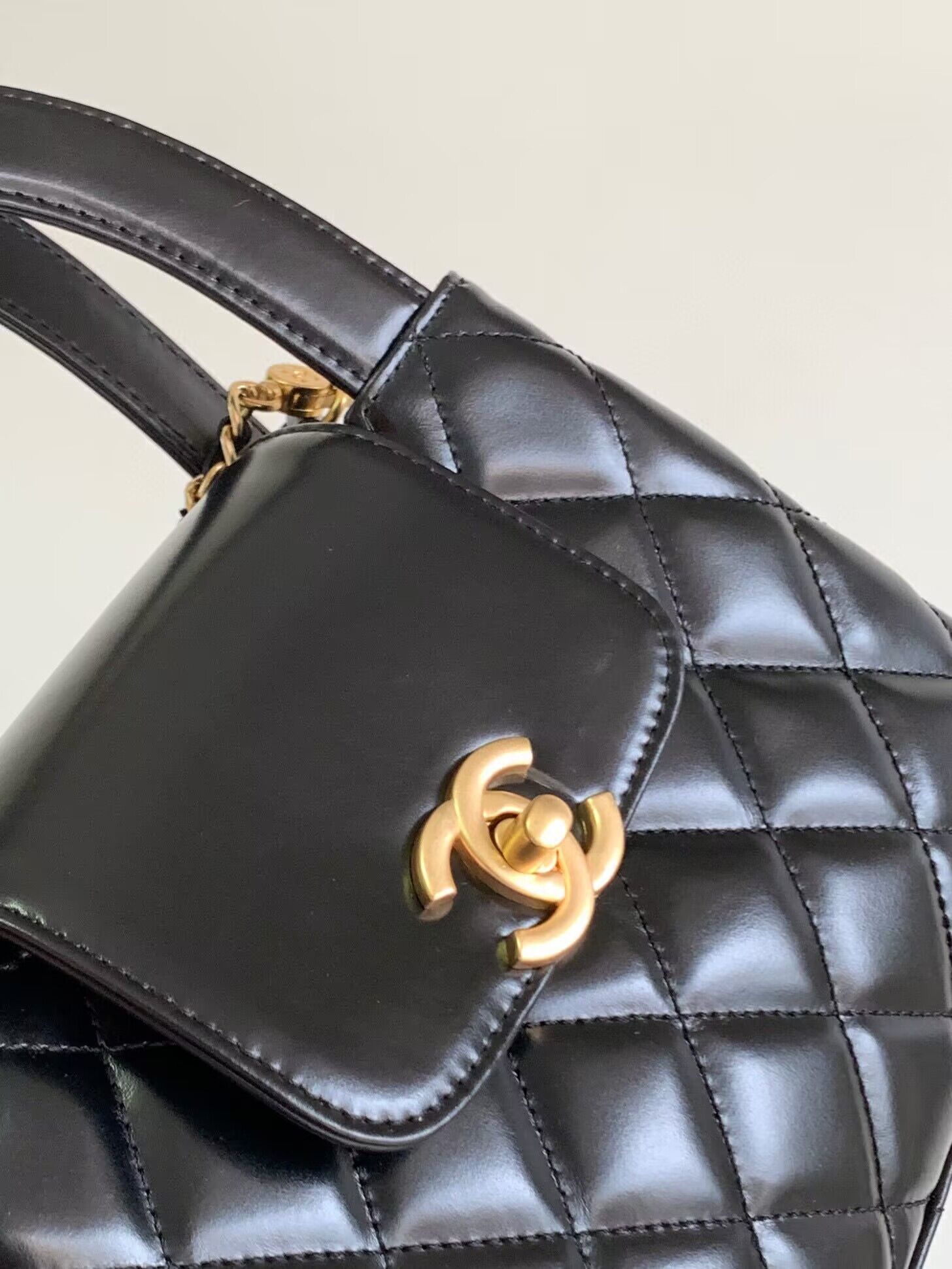 Chanel 23k Vintage Kelly Original Leather Top Handle Bag AS4416 Black Chanel 23k Vintage Kelly Original Leather Top Handle Bag AS4416 Black
