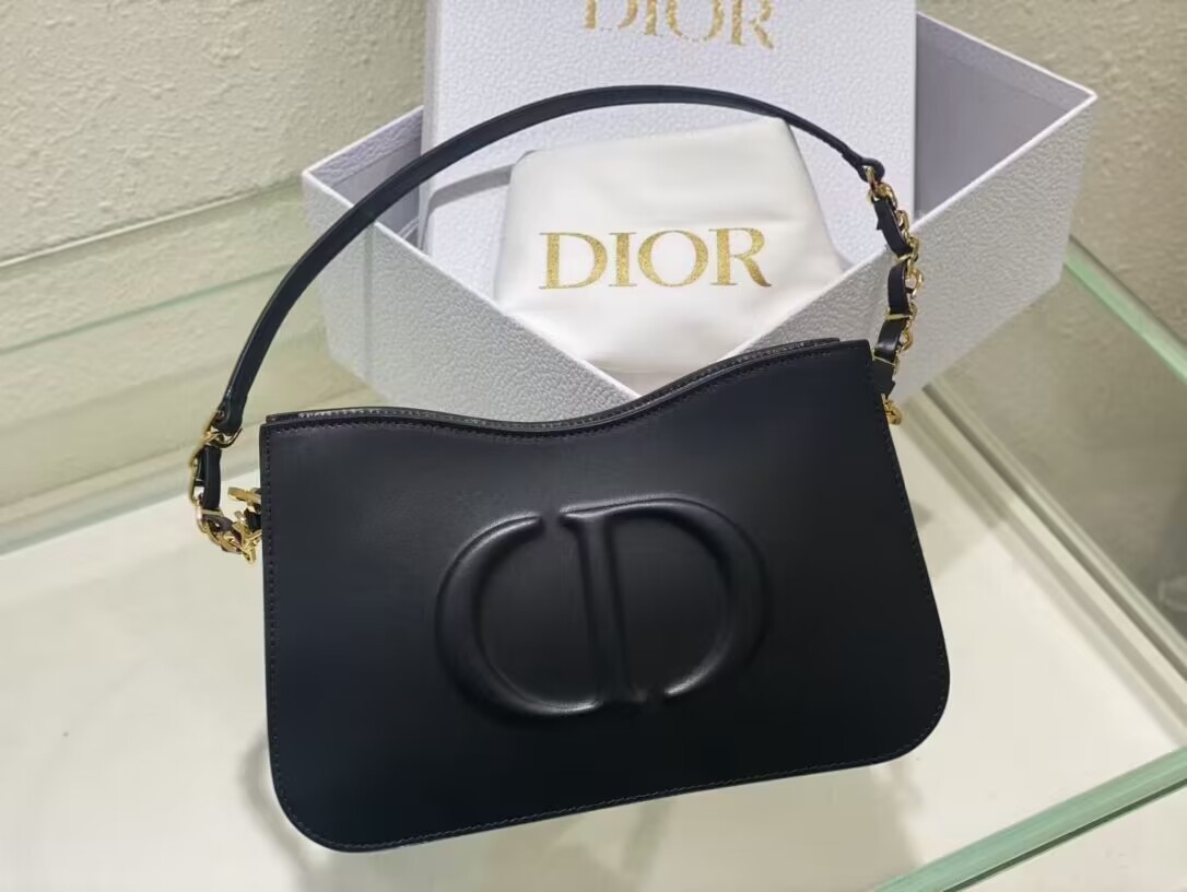 Dior CD SIGNATURE small BAG Black Calfskin with Embossed CD Signature C02229A Dior CD SIGNATURE small BAG Black Calfskin with Embossed CD Signature C02229A