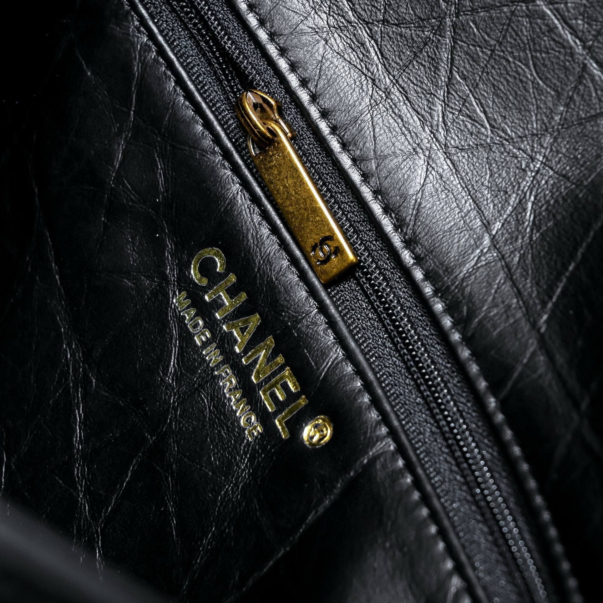 Chanel 2.55 Series Flap Bag Original Sheepskin Leather 92674 Black Bronze-Tone Chanel 2.55 Series Flap Bag Original Sheepskin Leather 92674 Black Bronze-Tone