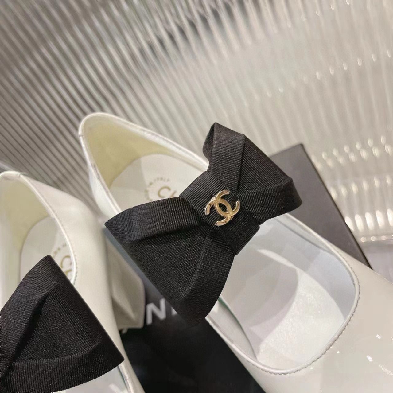 Chanel 24C Bow Mary Jane Shoes Original Patent Calf Leather 55MM Heels C85923 White Chanel 24C Bow Mary Jane Shoes Original Patent Calf Leather 55MM Heels C85923 White