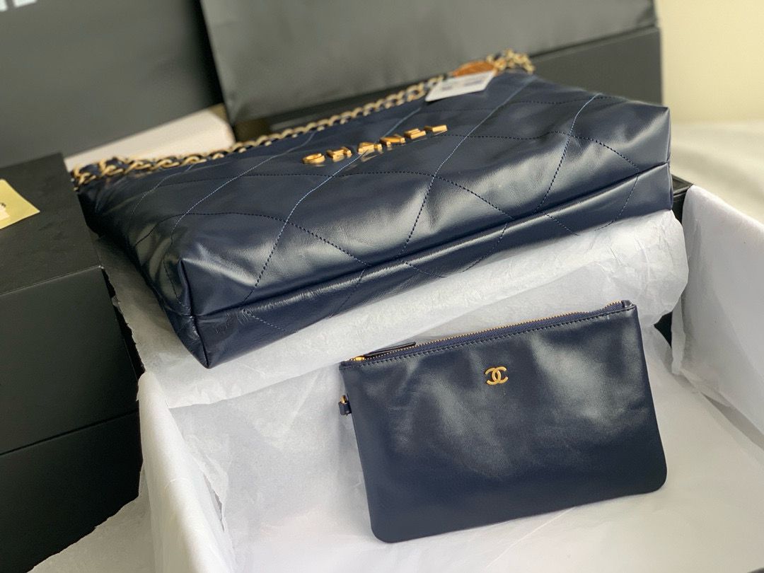 CHANEL 22 Mini Pearl Chain Handbag AS3980 Black CHANEL 22 Mini Pearl Chain Handbag AS3980 Black