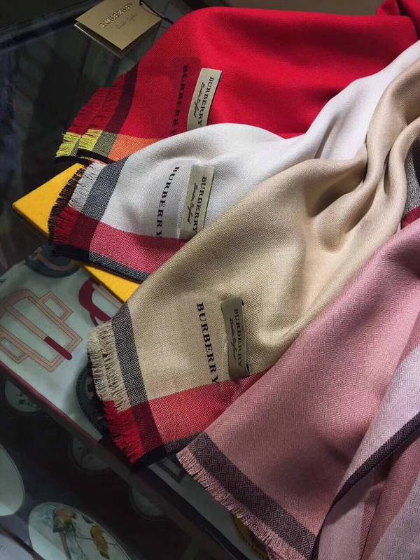 Burberry Scarf BBC00189 Burberry Scarf BBC00189