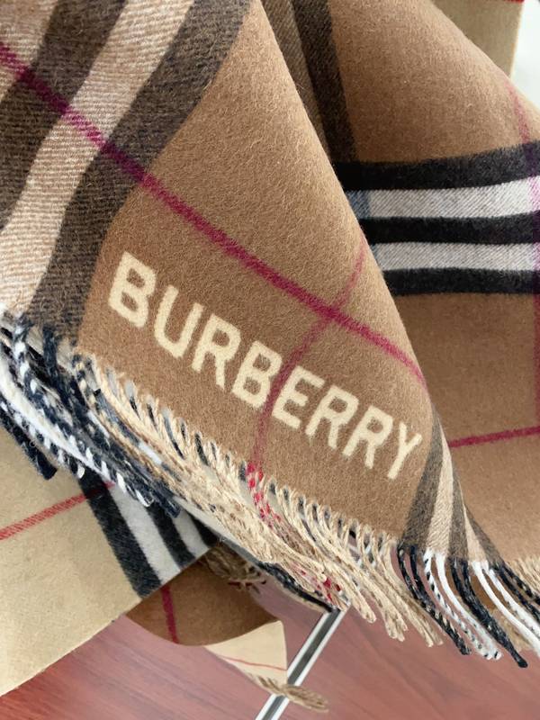 Burberry Cloak BBC00204 Burberry Cloak BBC00204
