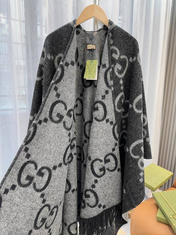 Gucci Cloak GUC00404 Gucci Cloak GUC00404
