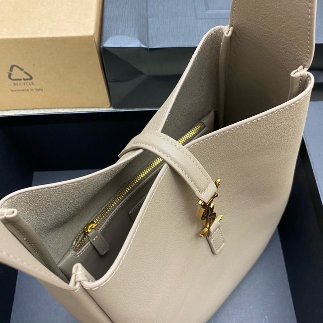SAINT LAURENT LE 5 A 7 SUPPLE LARGE IN GRAINED LEATHER 753837 LIGHT GRAY