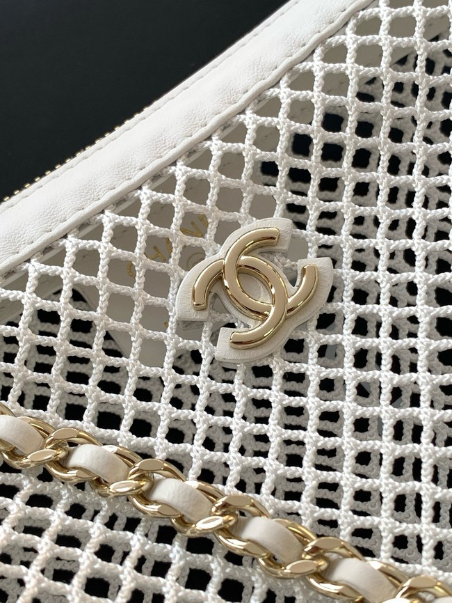 Chanel Chain handbag AP4573 white