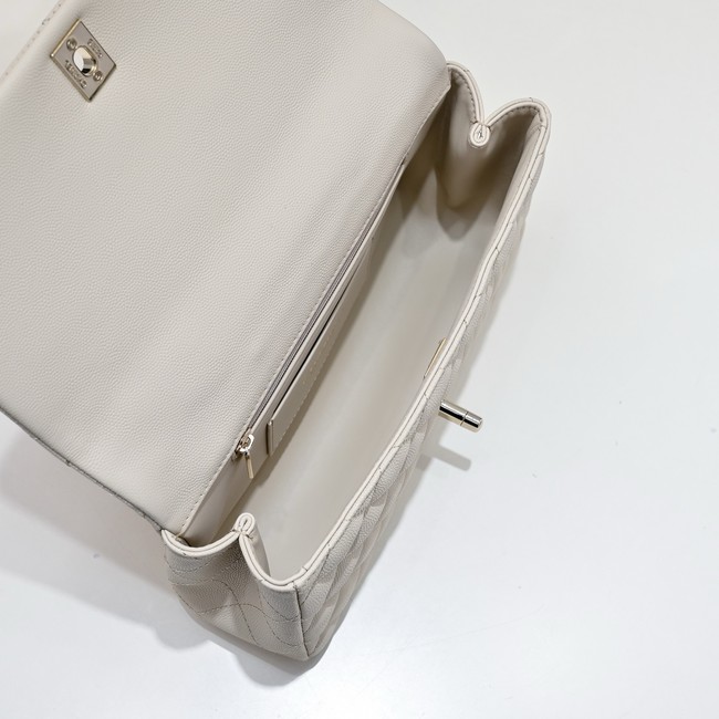 Chanel SMALL FLAP BAG CLUTCH WITH CHAIN Gold-Tone Metal AS5554 Beige