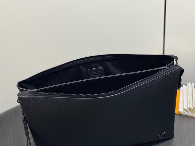 Louis Vuitton Pochette Voyage Souple M25943 black