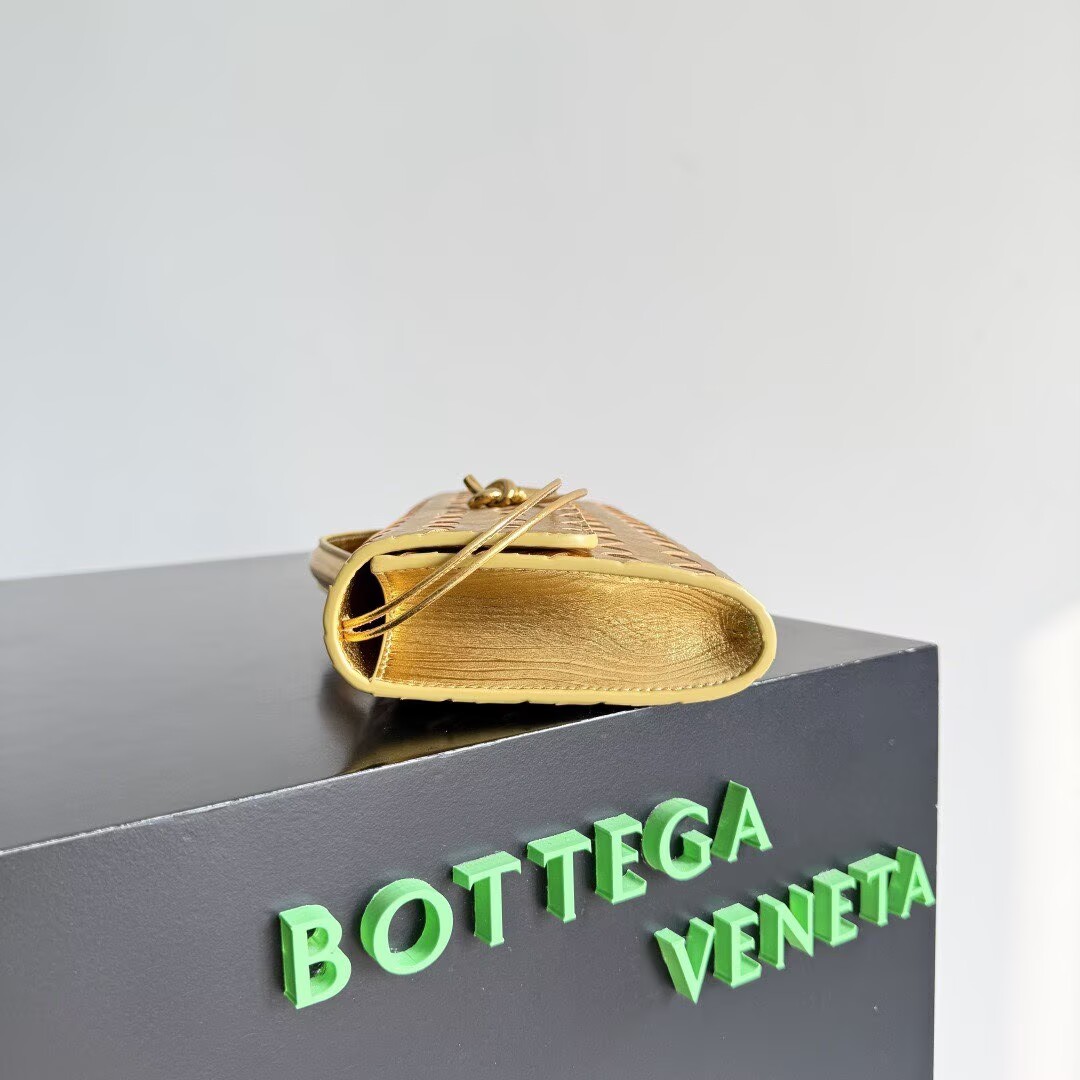 Bottega Veneta Original Twill Leather Long Clutch Andiamo Handle Bag 741511 Gold 